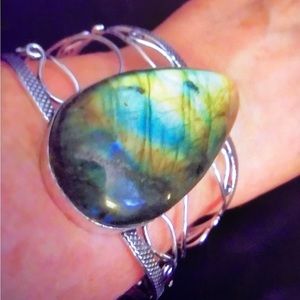 Stunning 925 Sterling Silver Cuff Bracelet